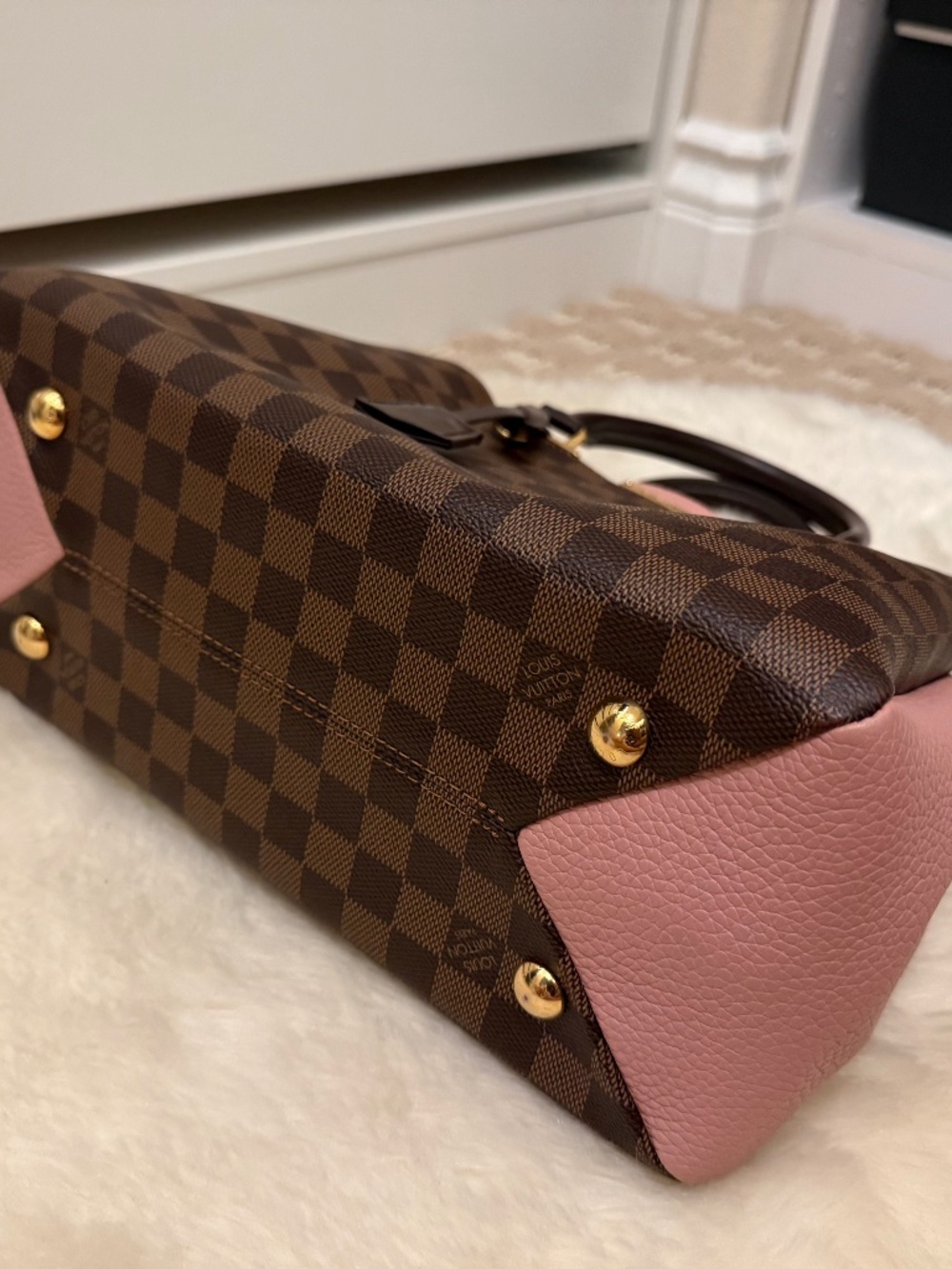 LOUIS VUITTON Brittany Bag in Damier Ebène Canvas 100% Authentic - Picture 4 of 10